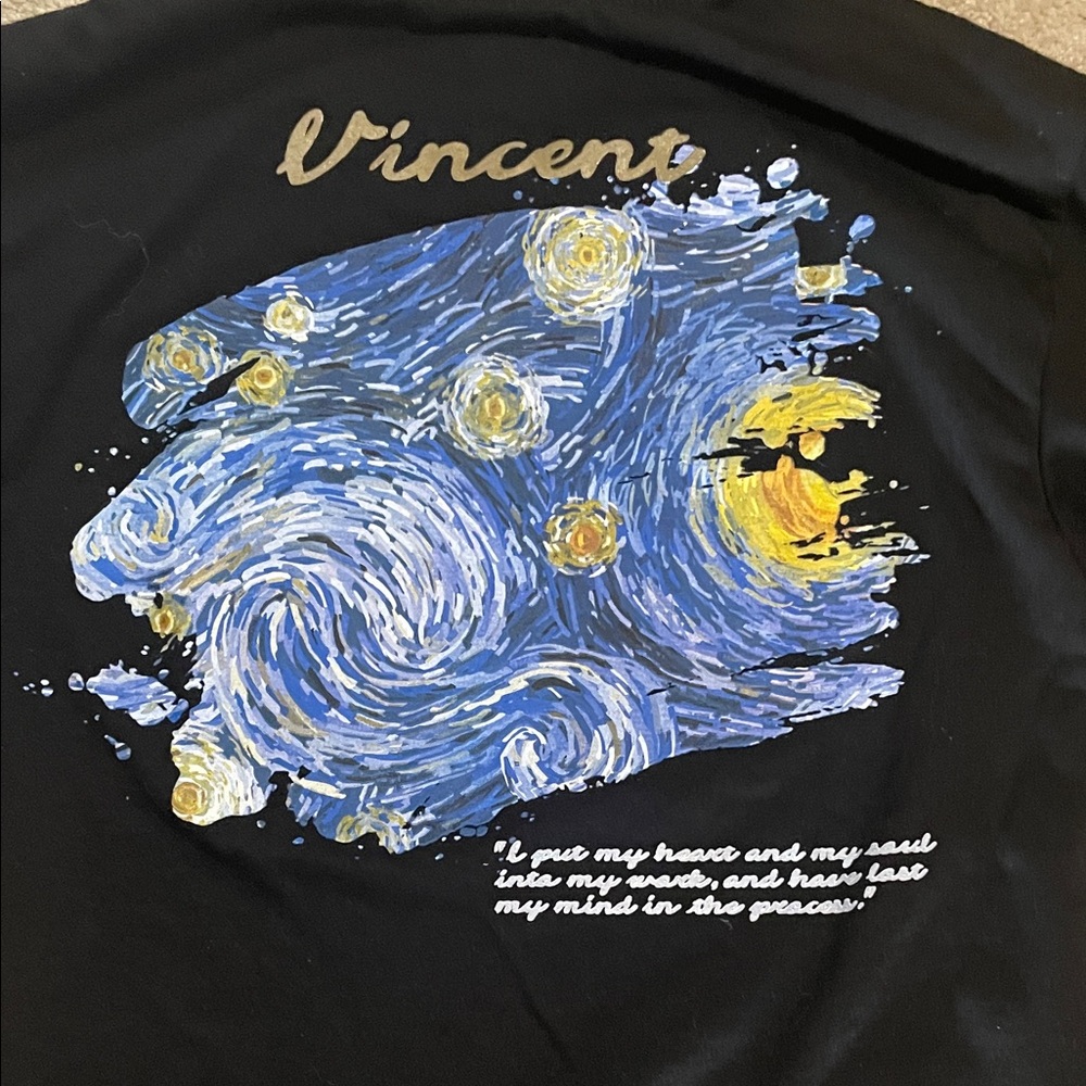 Black ,Vincent van Gogh Starry Night Graphic Tee. Size small, brand: Legend